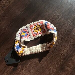 NWT Crochet Headband
